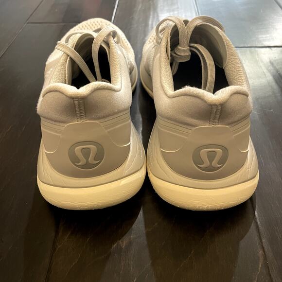 Lululemon Blissfeel 2 Gray Running Shoe Training Women's Size 9 - Picture 2 of 6